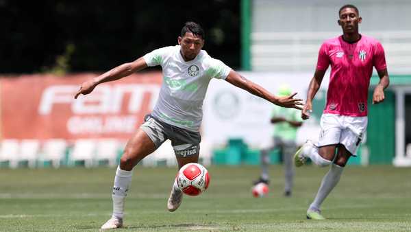 Palmeiras vence jogo-treino com gols de possíveis titulares do ataque na Supercopa