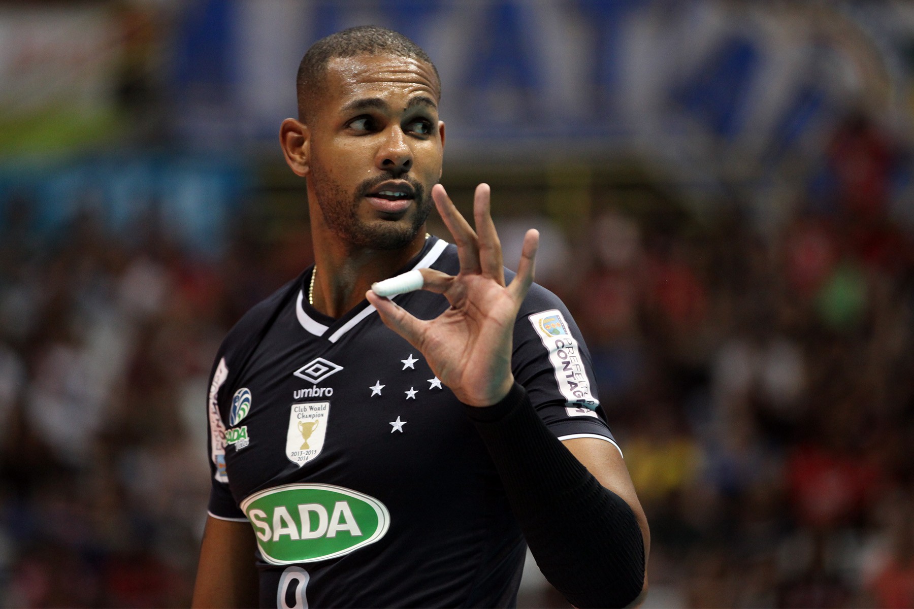 Yoandy Leal Retorna ao Cruzeiro Após Oito Anos no Vôlei Internacional