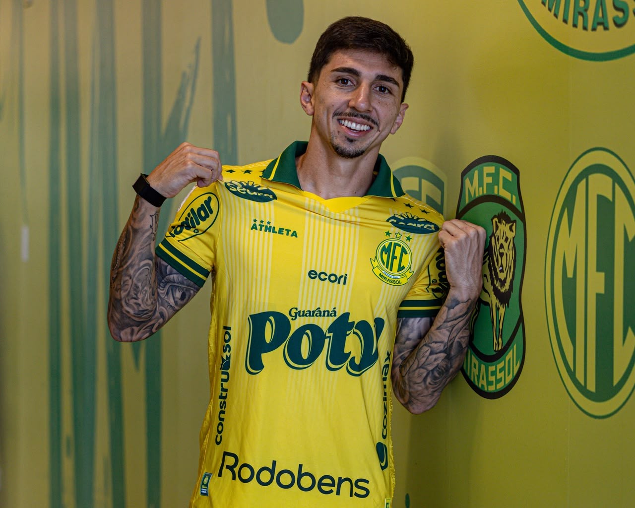 Mirassol apresenta Gustavo Cazonatti, ex-Sporting Cristal