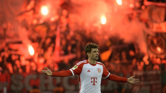 Müller desabafa e critica Bayern: "Falta coragem. Ninguém se arrisca"