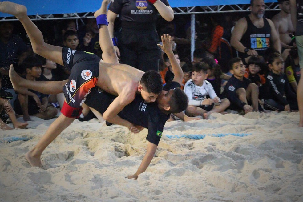 Inscri&ccedil;&otilde;es para o 10&ordm; Desafio Rei e Rainha da Praia de Beach Wrestling seguem at&eacute; 28 de outubro &mdash; Foto: Divulga&ccedil;&atilde;o