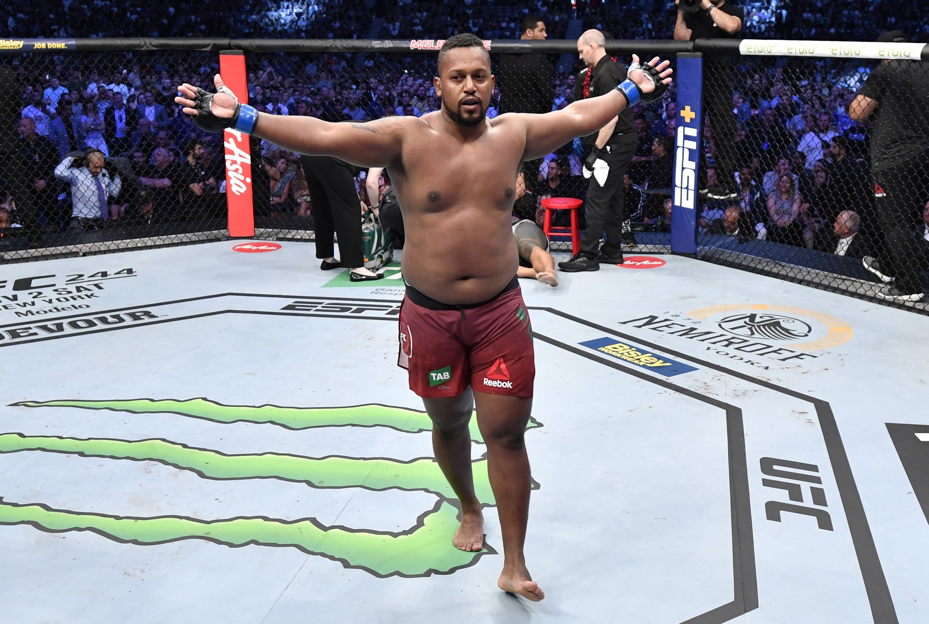 Lembra dele? Único atleta de Cabo Verde a lutar no UFC é policial em sede da Copa do Mundo