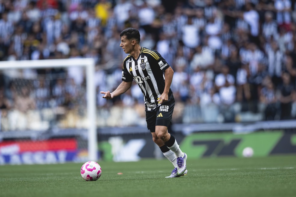 Alan Franco comemora gol pelo Atlético-MG