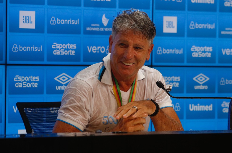 Renato Portaluppi em coletiva após o título gaúcho do Grêmio — Foto: João Victor Teixeira