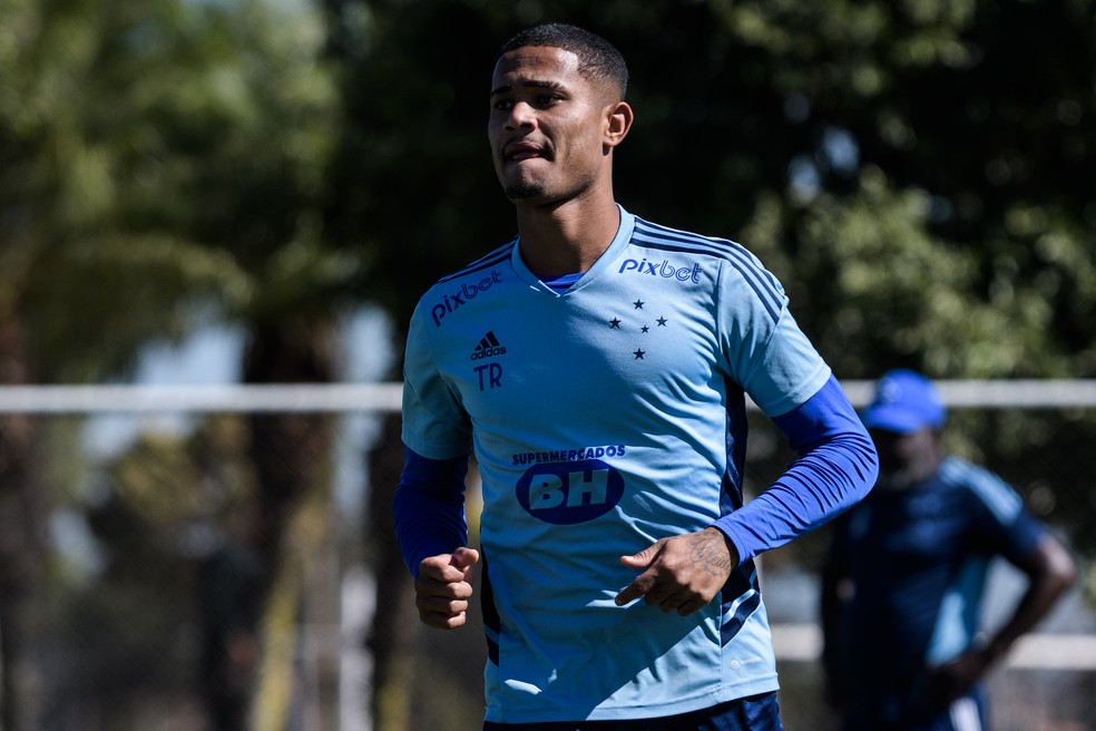 Breno, atacante do Cruzeiro, foi aproveitado em cinco jogos com Pezzolano — Foto: Gustavo Aleixo/Cruzeiro