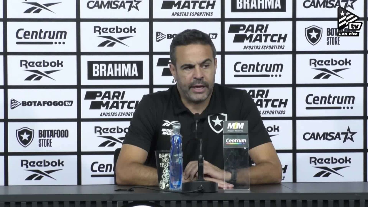 Confira a coletiva do técnico do Botafogo, Artur Jorge, após vitória sobre o Palmeiras