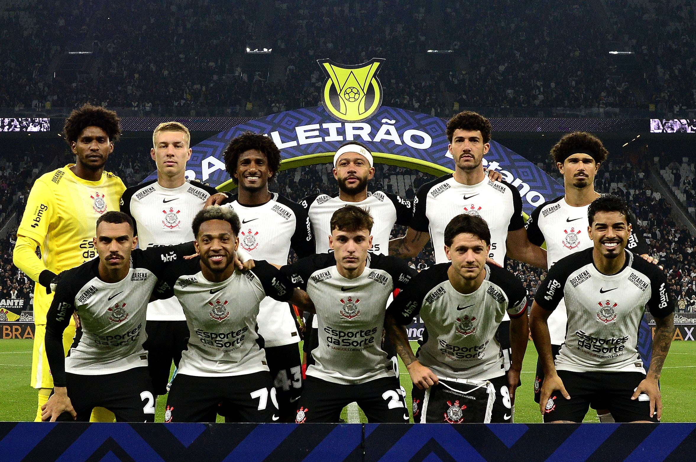 Destaque de Memphis e André Ramalho em empate mostra atuações do Corinthians
