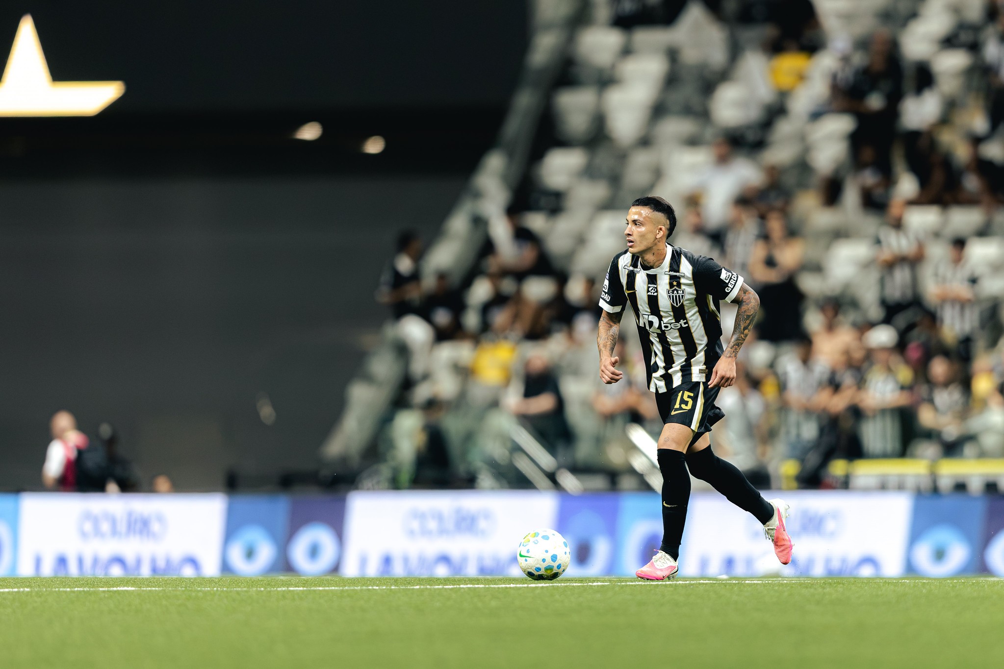 Ex-River Plate estreia pelo Atlético-MG e anima torcida antes  | Ge