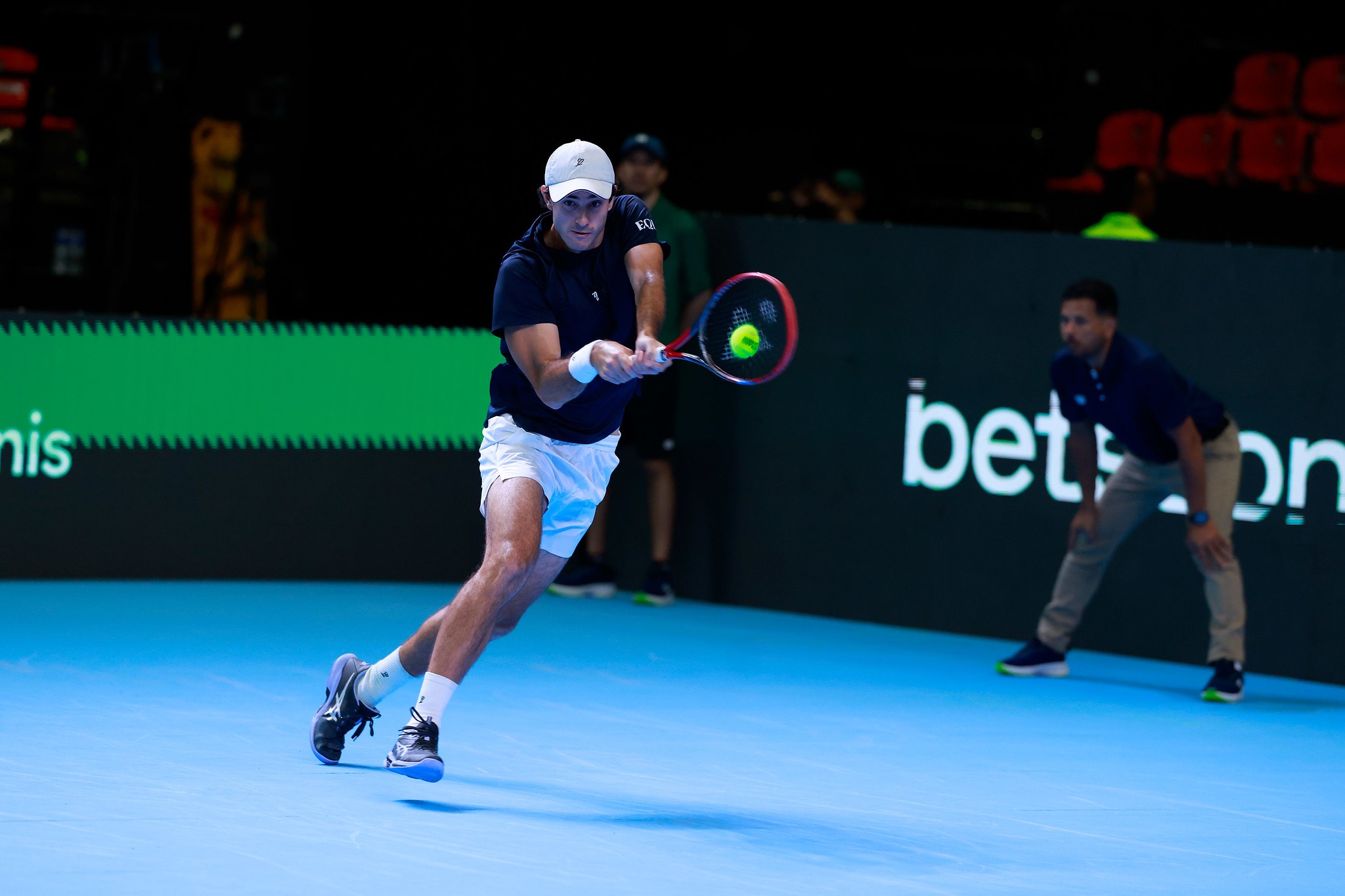 Heide aplica mais uma virada para o Brasil e, diante de Wawrinka, faz 2 a 0 na Copa Davis