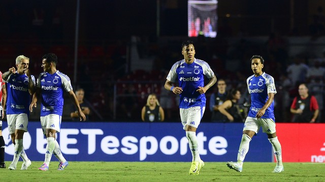 Kaio Jorge comemora gol de empate do Cruzeiro contra o São Paulo pelo Campeonato Brasileiro