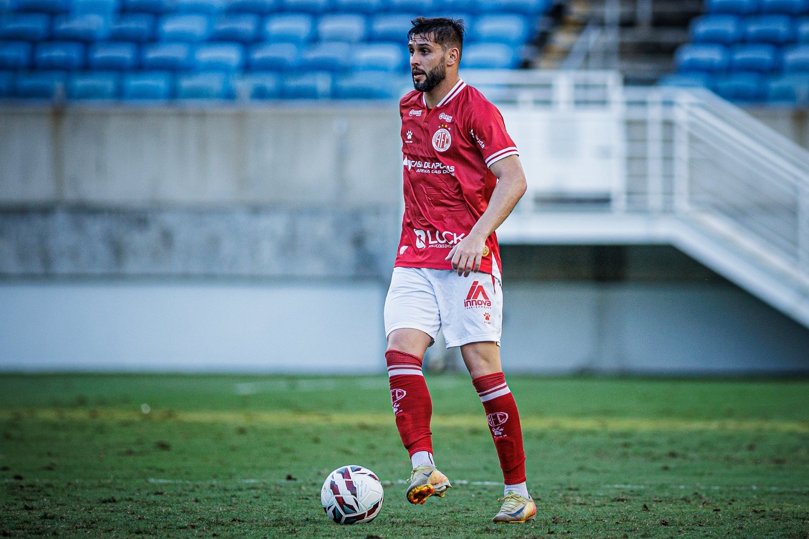 Serra Branca confirma a contratação do volante Carlos Coppetti