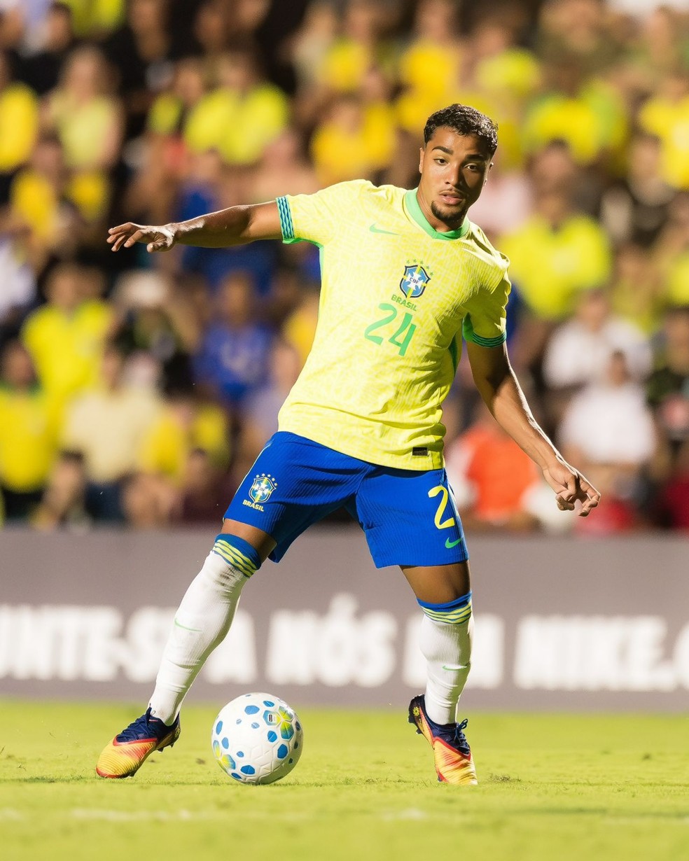 Heittor, do Palmeiras, atuando pela seleção brasileira sub-20 — Foto: Divulgação