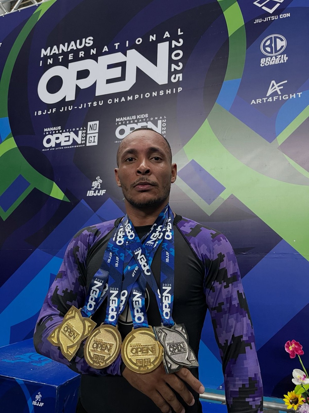 Rondoniense Adrian Shasse competidor de jiu-jitsu faixa roxa ganha quatro medalhas em Manaus. — Foto: Reprodução/Redes Sociais