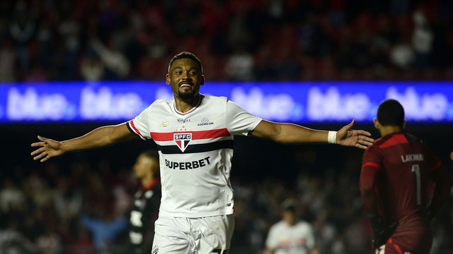 Sabino gol São Paulo Vitória