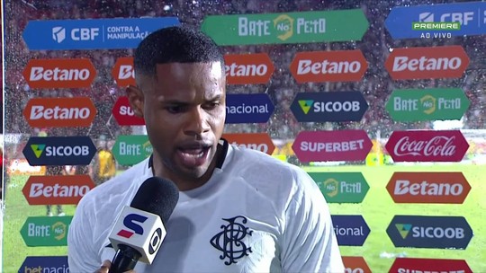 Júnior Santos diz estar envergonhado com derrota do Botafogo e reclama da arbitragem: "Estou com a canela marcada"