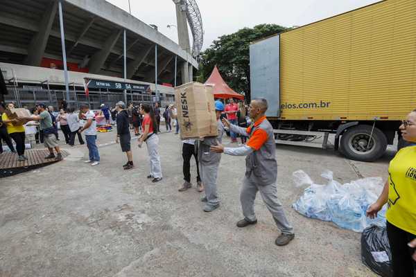 São Paulo Recebe 320 Toneladas em Doações para Envio ao Rio Grande do Sul