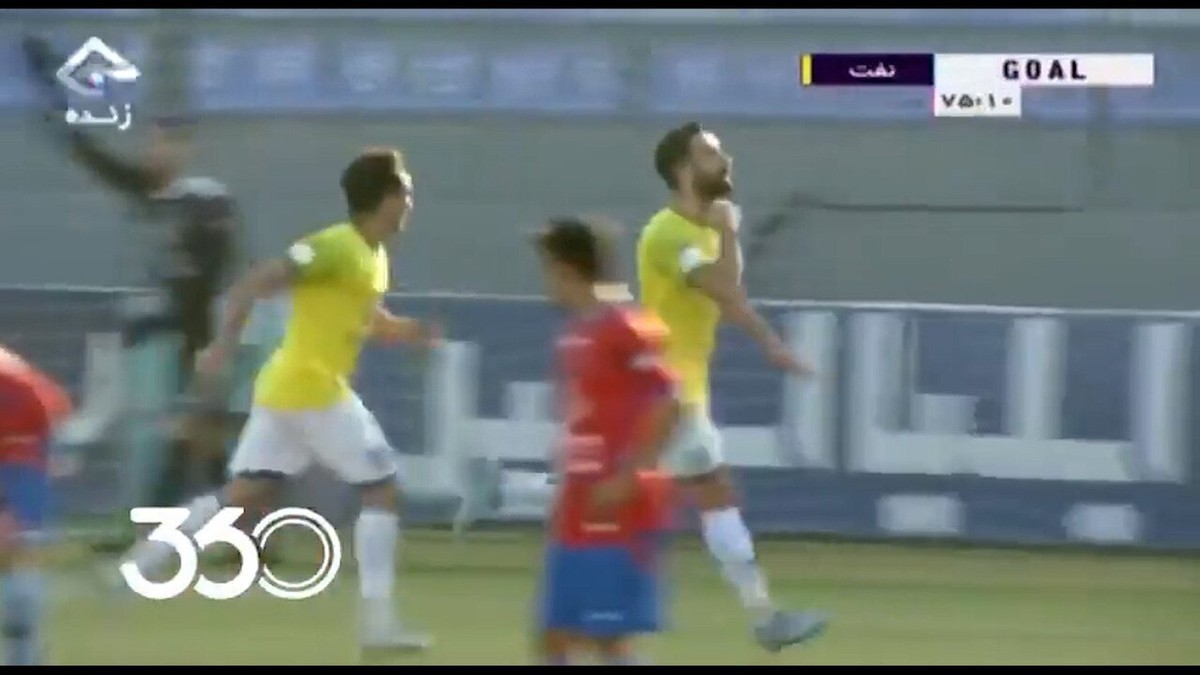 Jogador imita uma forca na comemoração do gol em protesto contra execuções  no Irã, futebol internacional