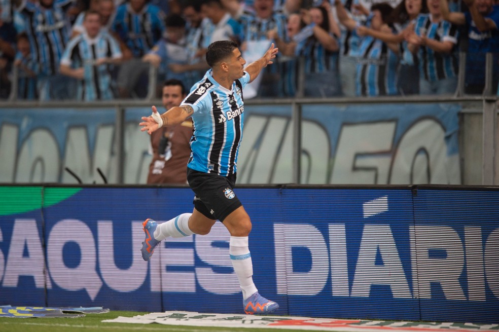 Suárez joga: veja escalação do Grêmio no jogo contra o São Luiz