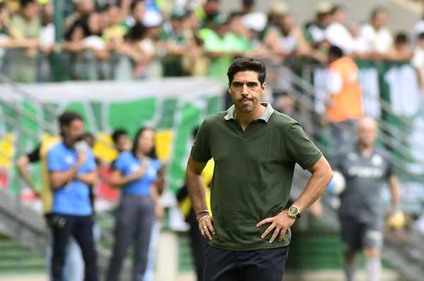 Abel elogia Botafogo e critica falta de alma do Palmeiras em final.