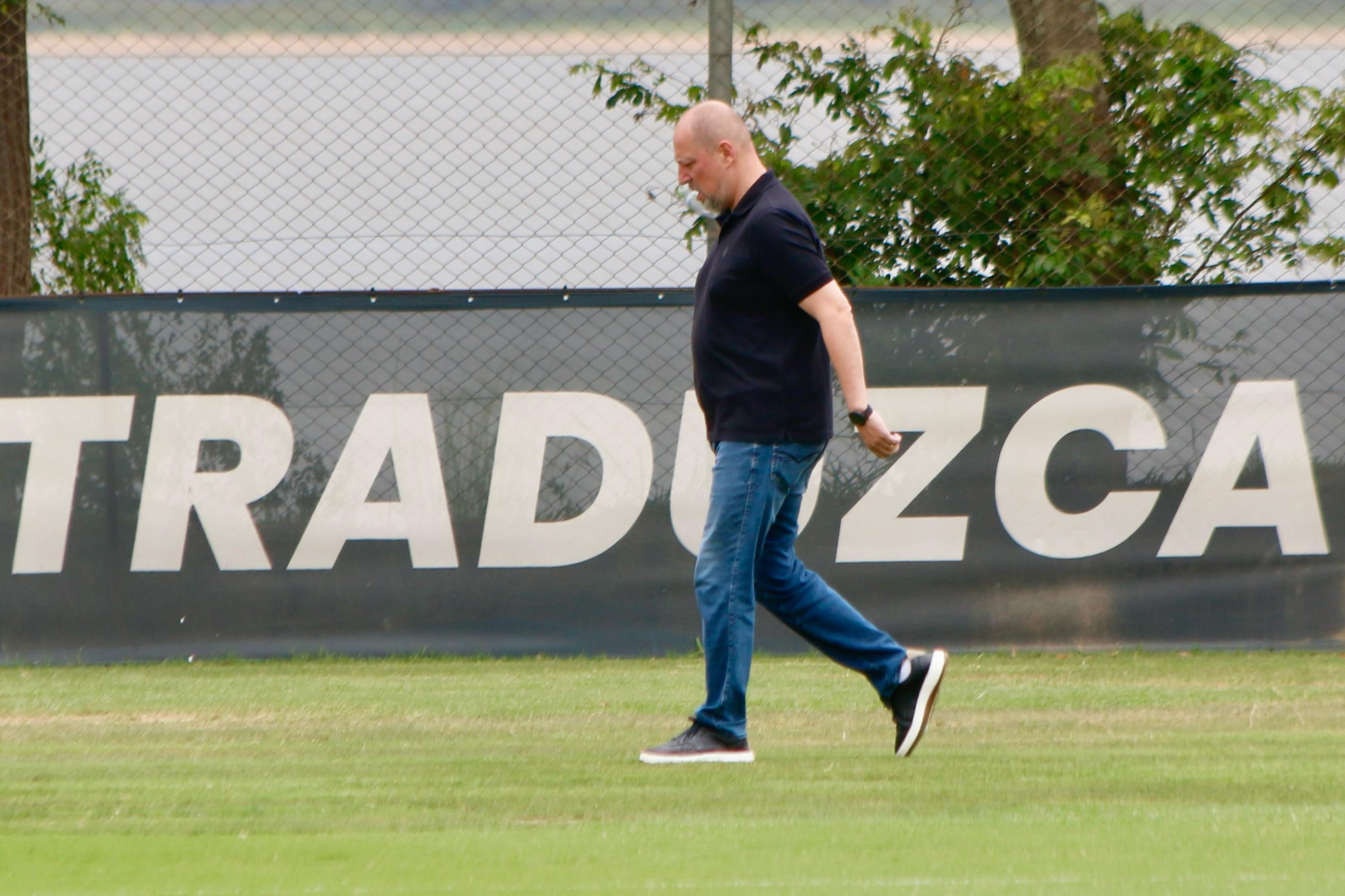 Inter busca 8º técnico na gestão Barcellos; veja números de cada