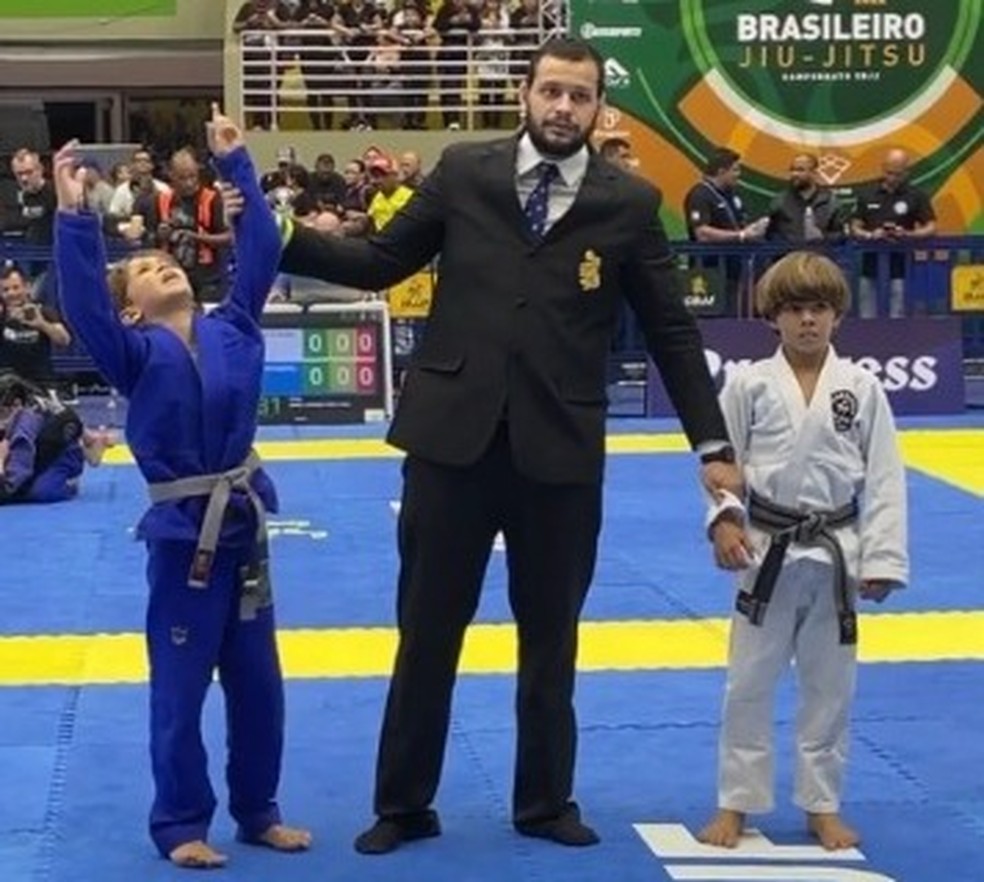 Atleta eusebiense sagra-se campeã mundial de Jiu-jitsu
