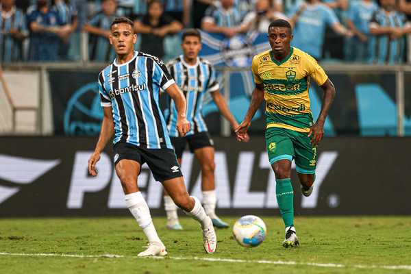Grêmio enfrenta Cuiabá em partida crucial e busca manter tabu invicto.