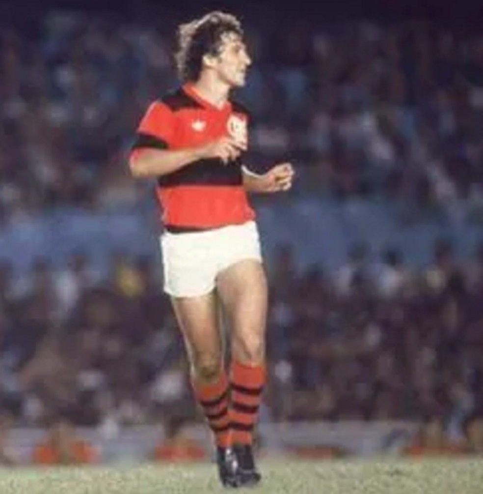 Zico em ação pelo Flamengo em 1991 — Foto: Reprodução