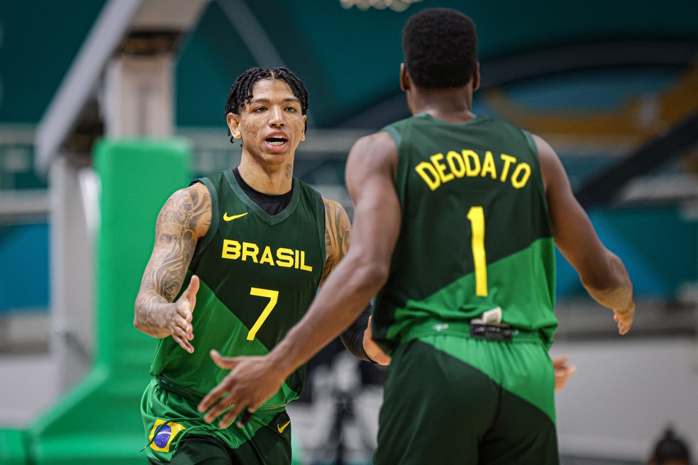 Brasil garante vaga no Pré-Olímpico Mundial de basquete