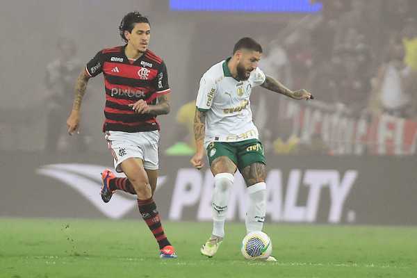 Desempenho de Gustavo Gómez na derrota do Palmeiras para o Flamengo.