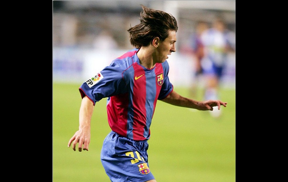Lionel Messi pelo Barcelona em 004 — Foto: Reprodução / Instagram