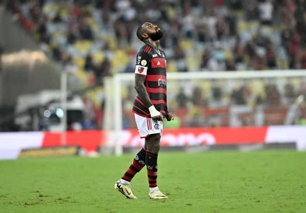Gerson aponta falta em lance de gol do Vasco em clássico Flamengo-Vasco