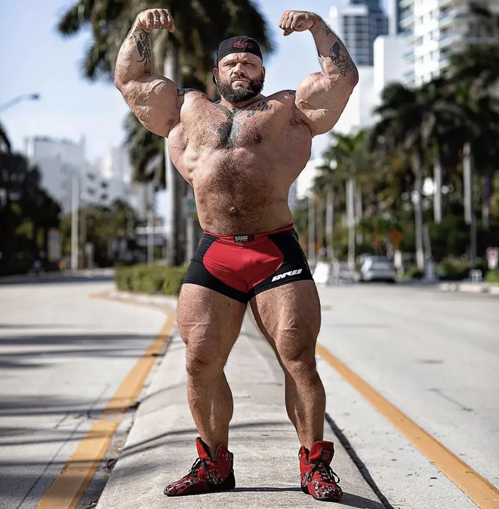 Illia Golem, fisiculturista de 36 anos, morreu após ataque cardíaco — Foto: Reprodução/Redes sociais