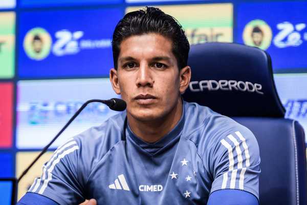 Cruzeiro investe em projetos ambiciosos para alcançar títulos no futebol.