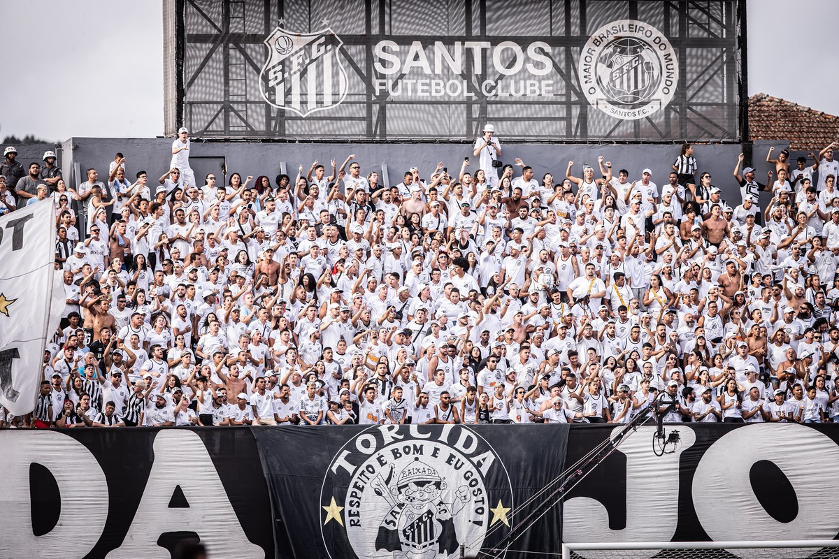 Ingressos esgotados para o clássico entre Santos e São Paulo na