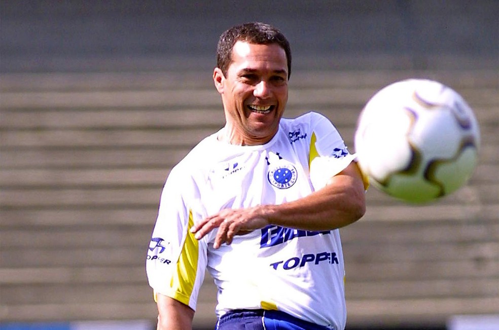 Luxemburgo conquistou a tríplice coroa em 2003 pelo Cruzeiro — Foto: Fagner Angelino / Futura Press