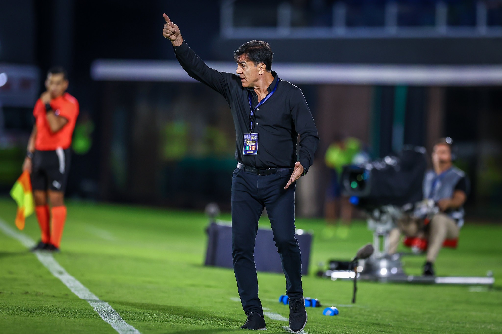 NO CAMINHO CERTO! Quinteros admite falhas, porém destaca importância da vitória do Grêmio na Sul-Americana