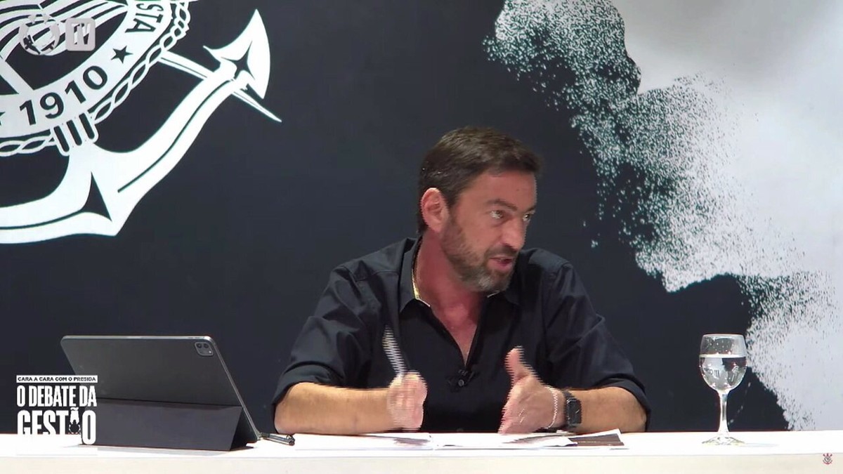 Presidente do Corinthians não descarta vender jogadores até fim do ano: 