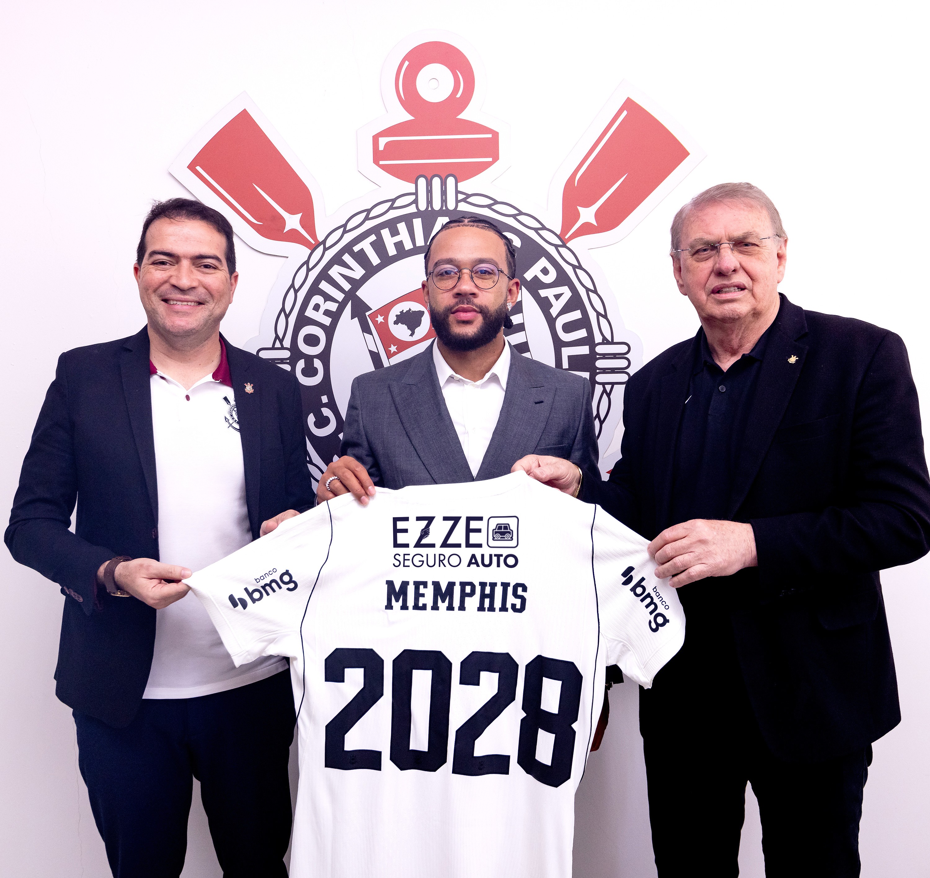 Corinthians garante a permanência de Memphis Depay até 2028