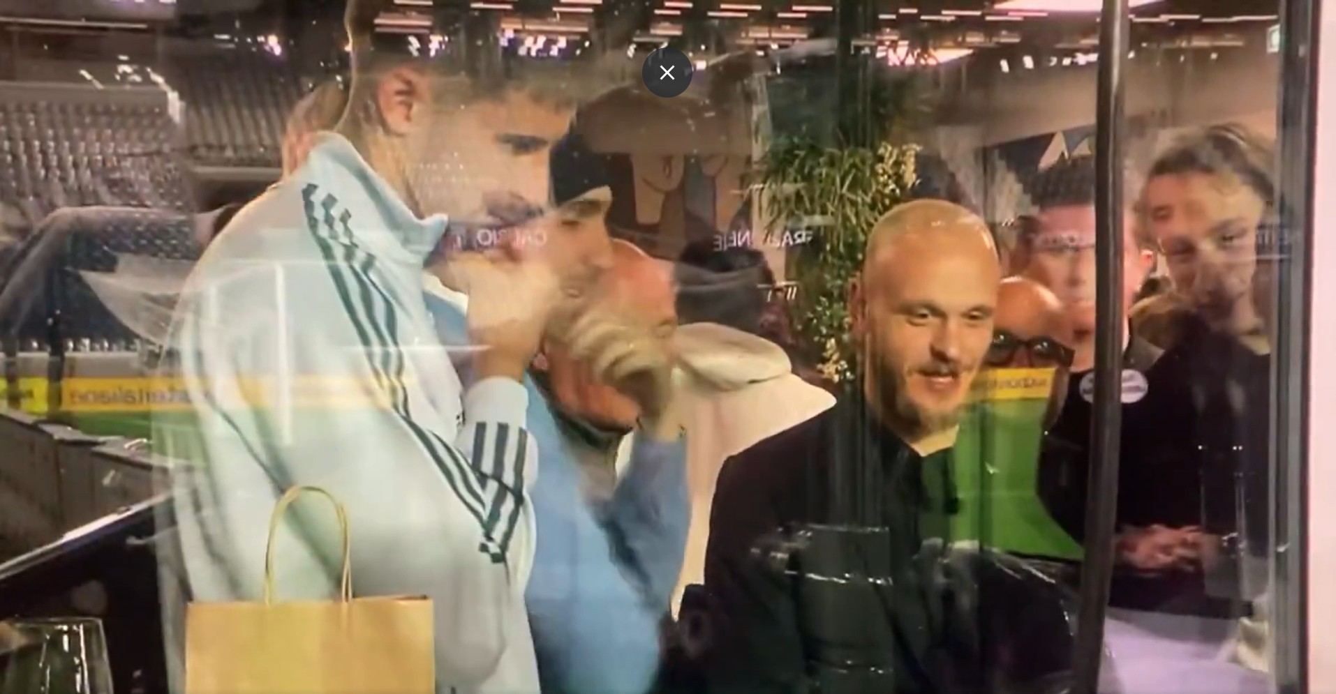 Gattuso comenta flagra de italianos comemorando vitória da Bósnia: 