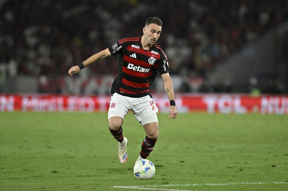 Léo Ortiz em Flamengo x Estudiantes — Foto: André Durão/ge