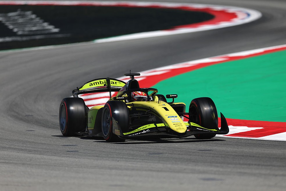 Rafael Câmara F2 largará da pole position na etapa de Barcelona da F2 em 2026