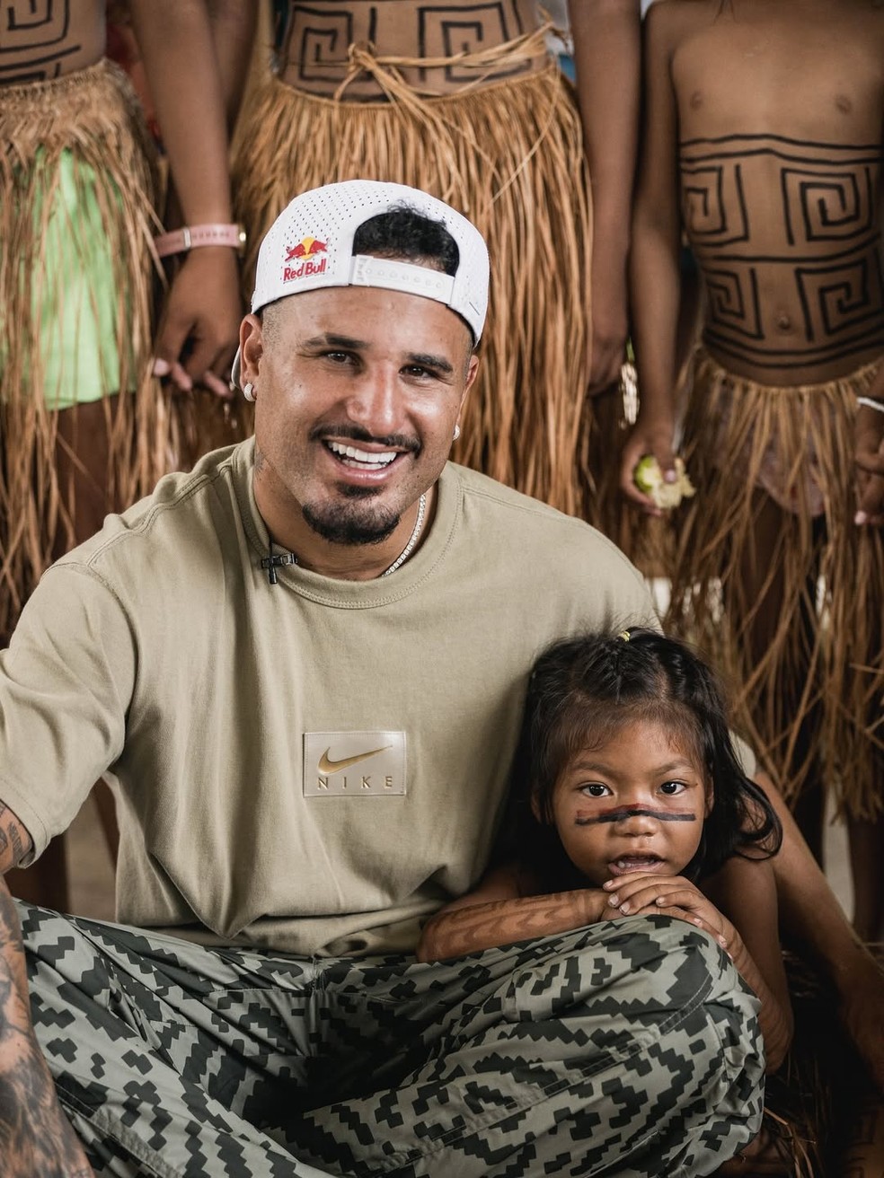 Italo Ferreira compartilhou registros nas redes sociais — Foto: Divulgação