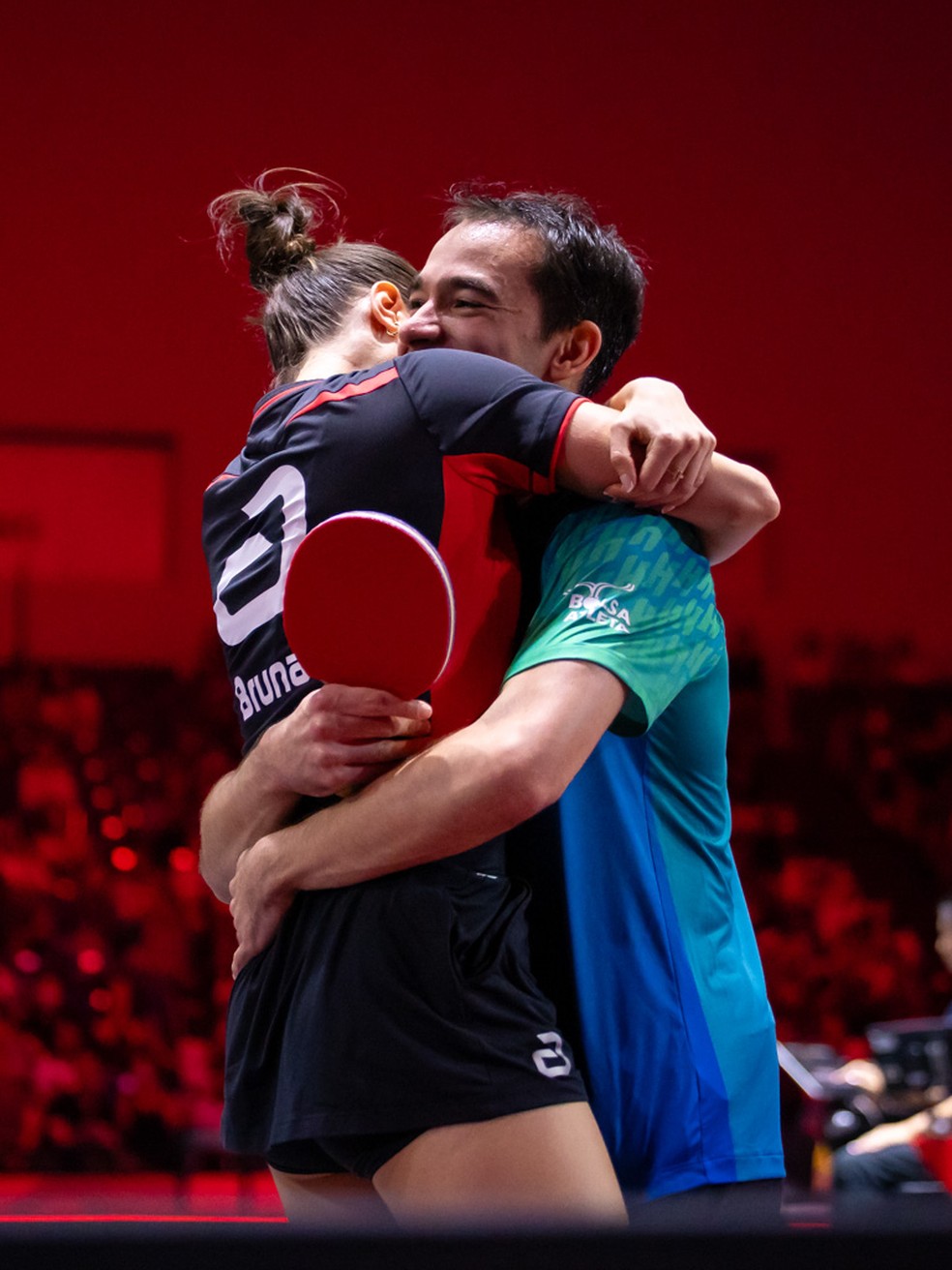 Hugo Calderano e Bruna Takahashi conquistam o Grand Smash de Singapura — Foto: WTT