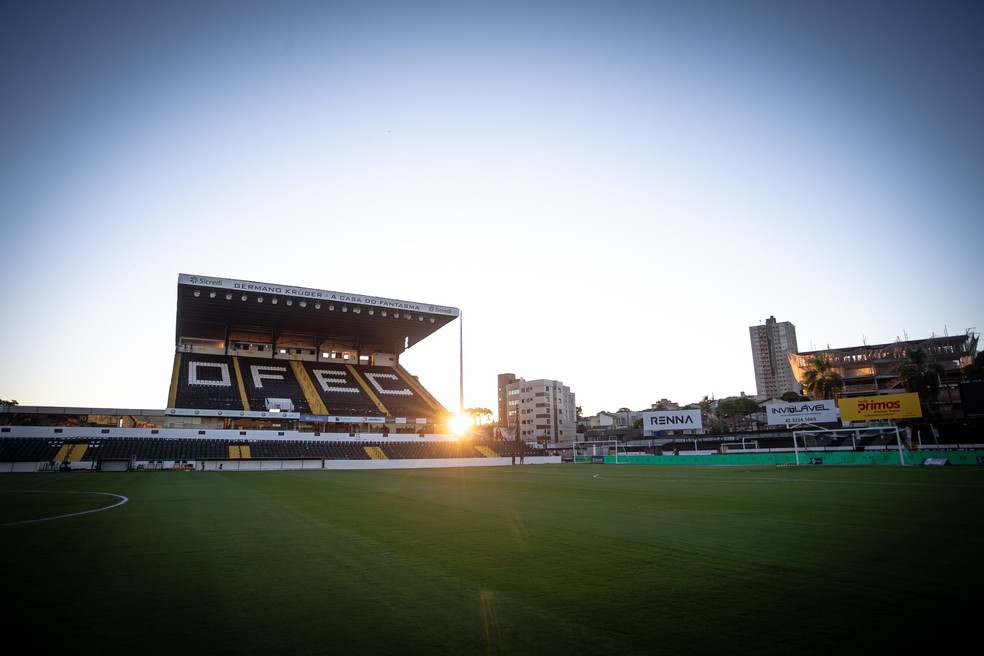 Estádio Germano Krüger recebe Operário-PR x Grêmio nesta terça-feira, pela Copa do Brasil  — Foto: André Jonsson/ OFEC