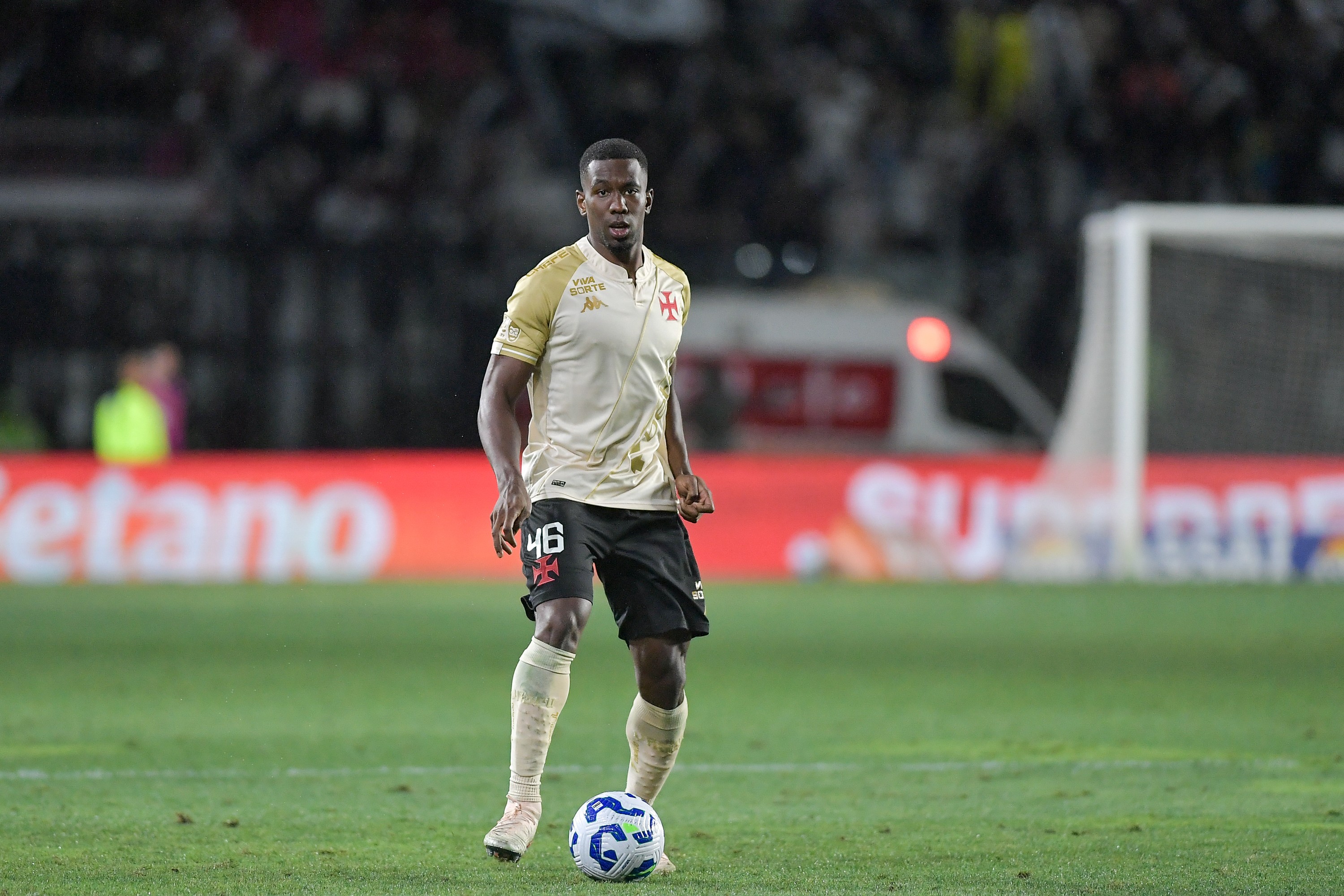 Contrato de Cuesta está perto do fim, mas Vasco tem opção de renovar o empréstimo; veja valores | Ge