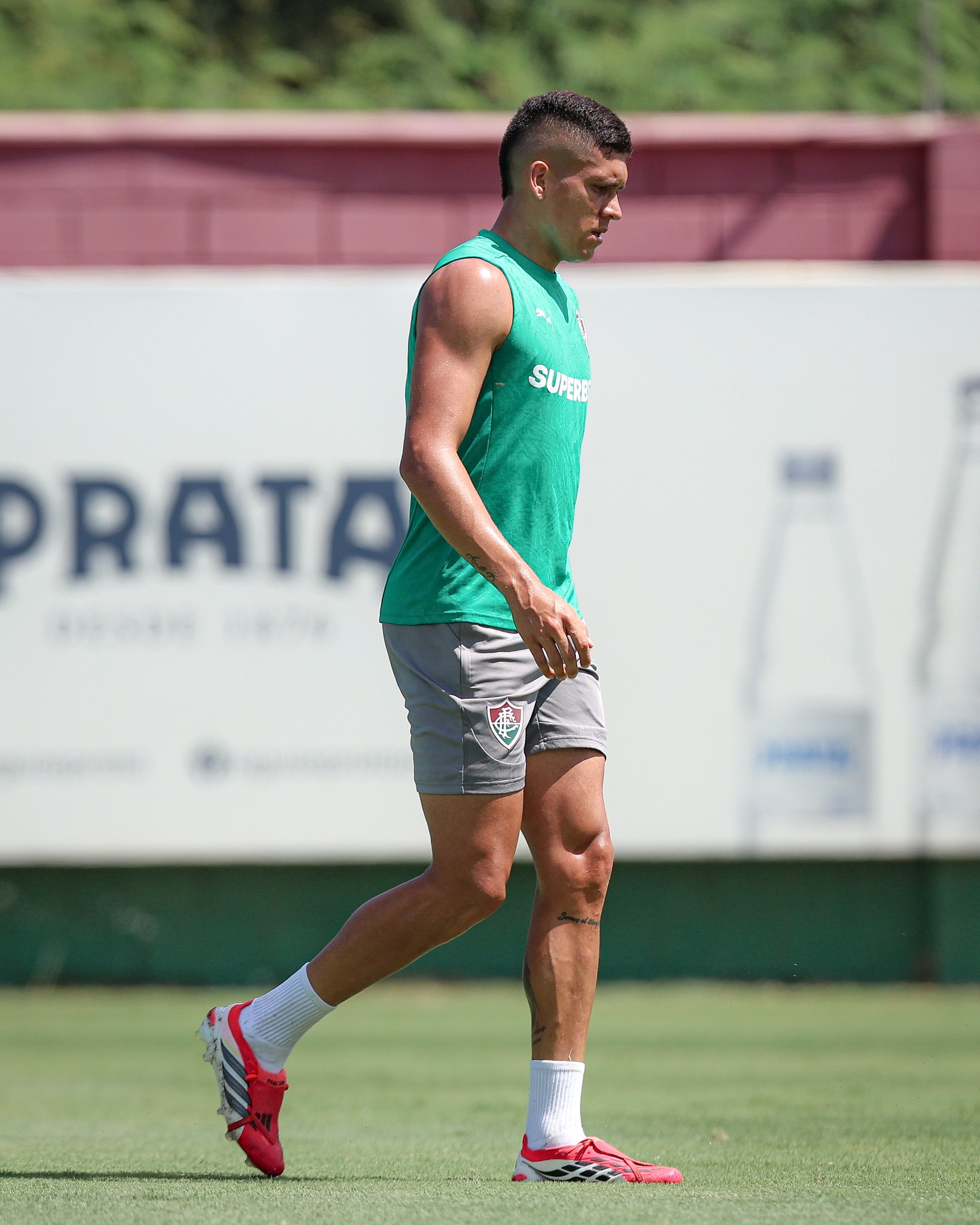 Cinco jogadores do Fluminense podem se destacar durante a Data Fifa, afirma técnico Zubeldía