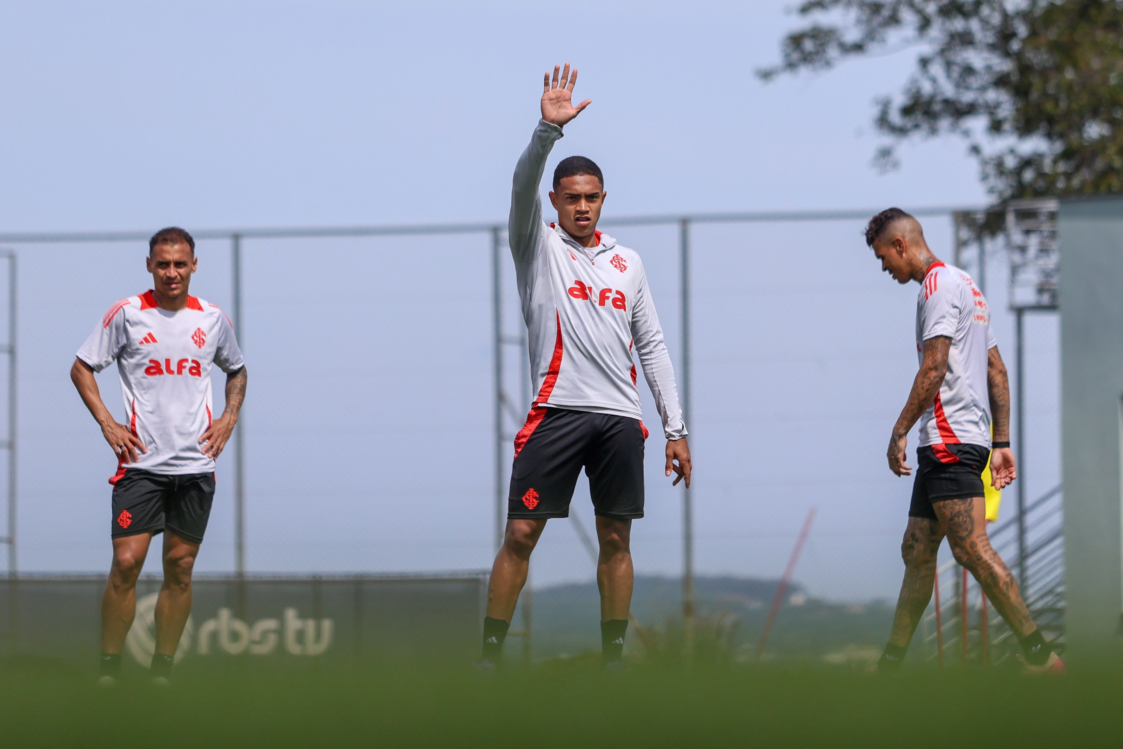 Inter anuncia a venda de Luis Otávio a clube da MLS | Ge