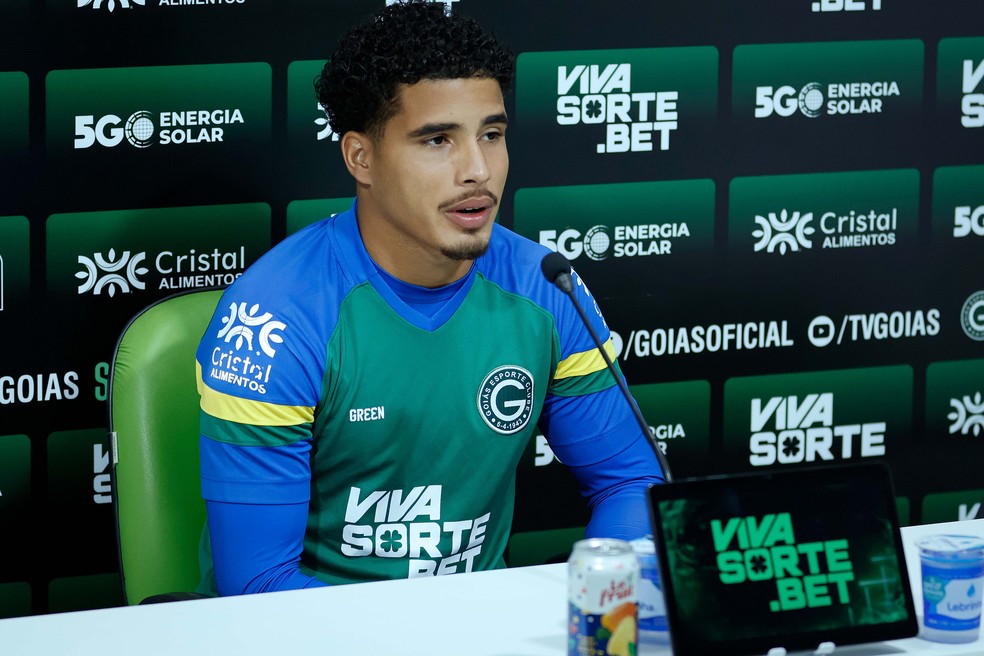 Pedrinho é um dos destaques do time do Goiás na temporada — Foto: Rosiron Rodrigues / Goiás E.C.
