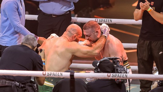 Depois de vitória, Glover aceita pedido de revanche: "Vamos mais uma Shogun!"