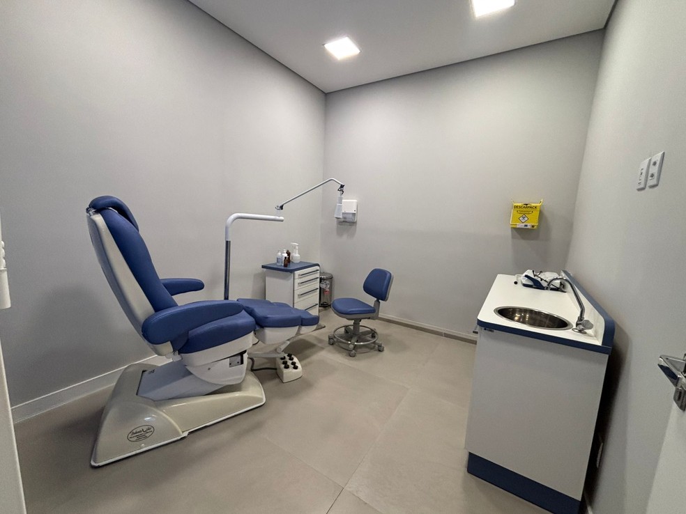 Cruzeiro apresenta novas estruturas e modernização da Toca da Raposa; sala de odontologia — Foto: Guilherme Macedo